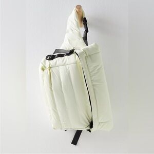 NWT Rains Free People Collaboration Bator Puffer Bum Bag W3 In Color Foam